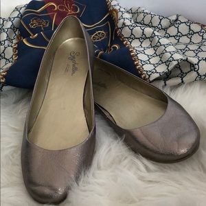 Seychelles silver ballerina flats size 7.5 NEW